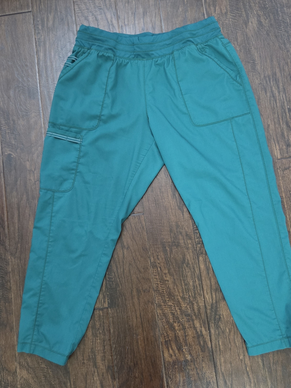GUC Cherokee Revolution Jogger Scrub Pants - Hunter Green Large Petite